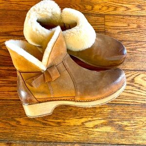 DANSKO
BESSIE HONEY BURNSIHED BOOT EU 42